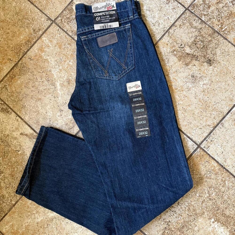 Dark wash Wrangler 20X competition jean NWT